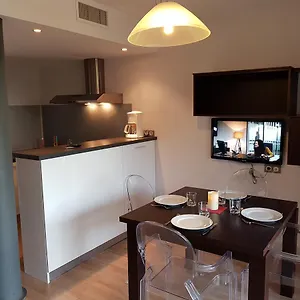 mas-de-valrugues-holifrance.fr-provencehotel.com/